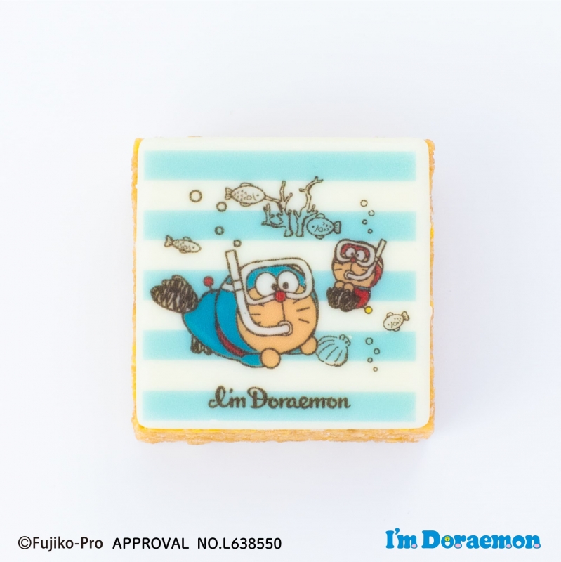 I'm Doraemon　M&Cクリスピーケーキ 泳ぐドラえもん